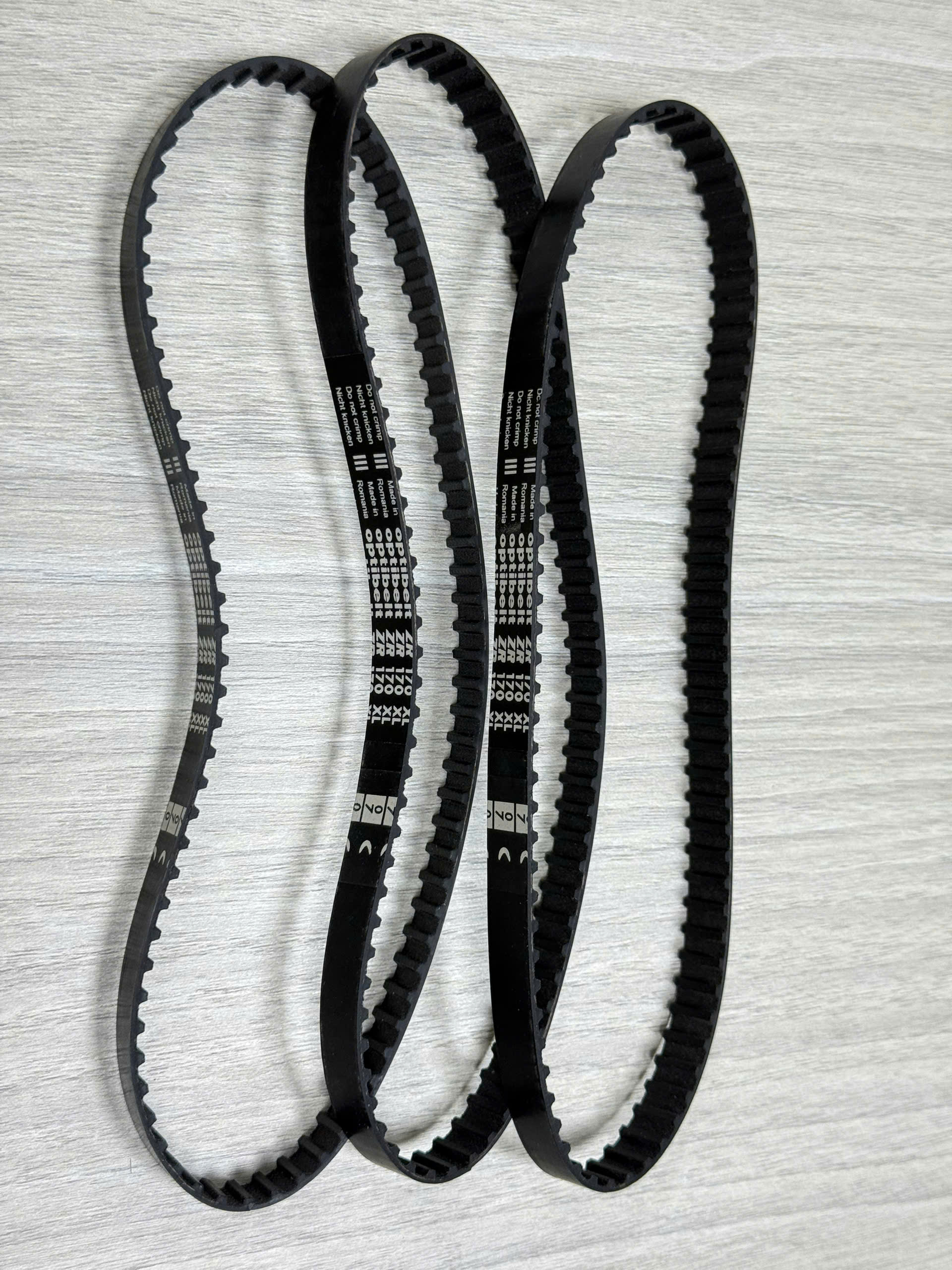 z6988525569125_765076e11c1d1d3f5edd744823f6efbd Dây curoa