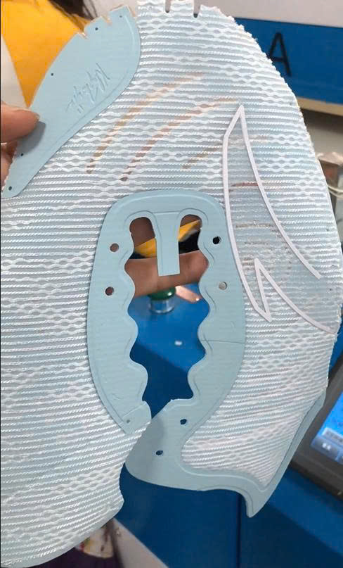 máy cắt thủy lực 2 khu cắt