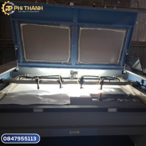 máy cắt laser