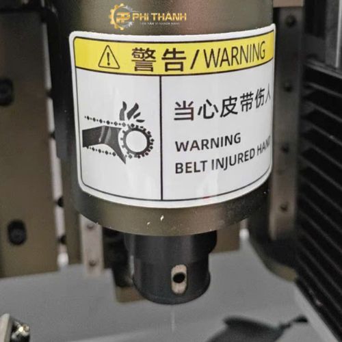 Dao nhọn để cắt thẳng đứng